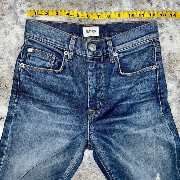 🆕 2/$100 NWOT Hudson Jeans | High Rise Distressed Flare - Picture 12 of 16